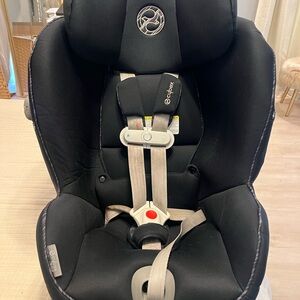 Cybex Sirona S Car Seat w/SensorSafe Technology